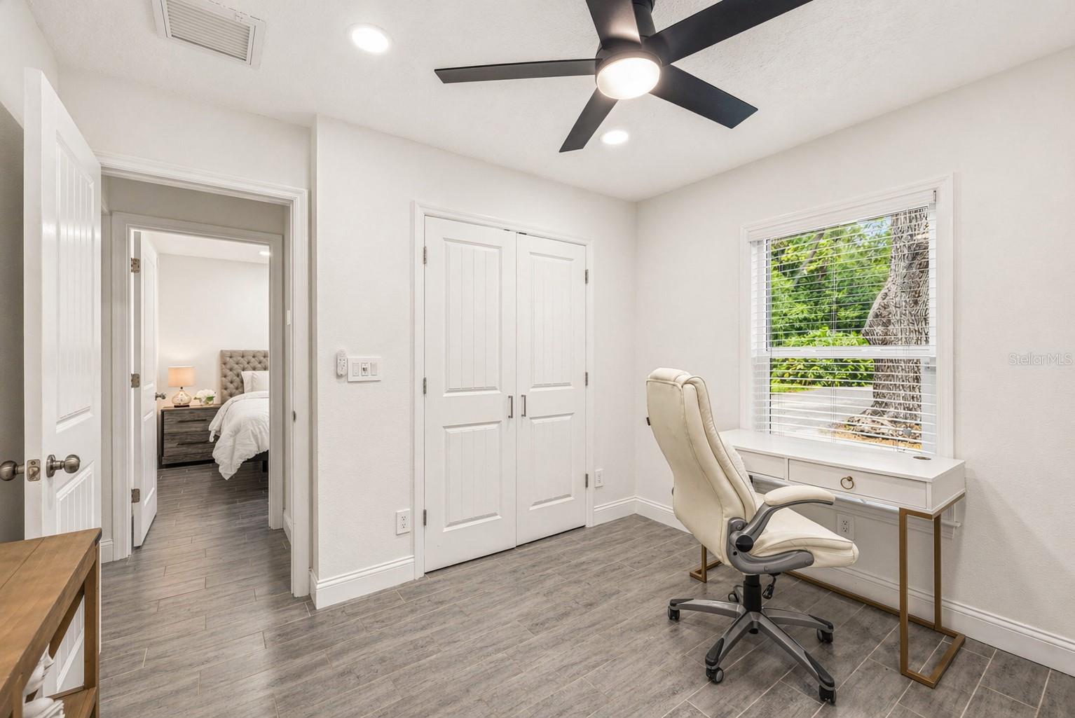 SHADY HOLLOW SUB - Residential