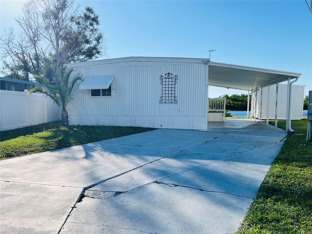 Photo of 523 River View Lane, Tarpon Springs, FL 34689 (MLS # TB8436892)