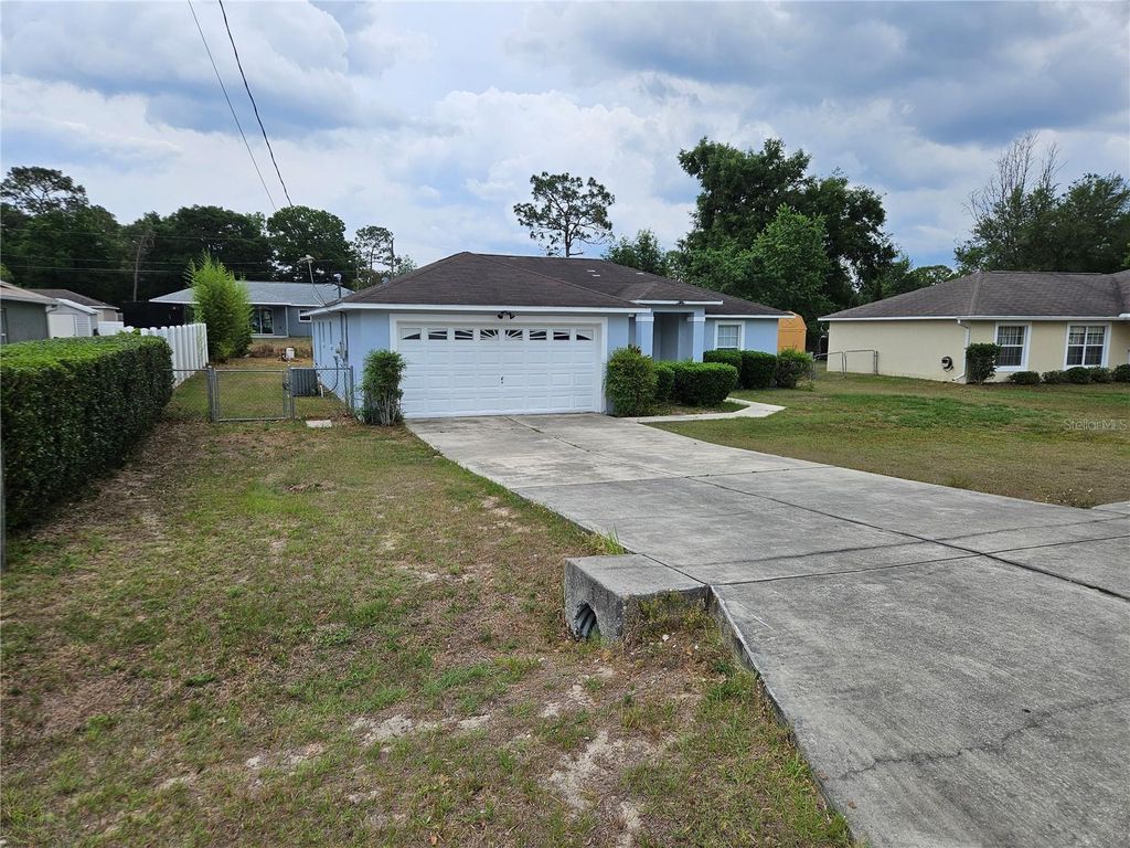 Photo of 5704 Pecan Road, Ocala, FL 34472 (MLS # OM723998)