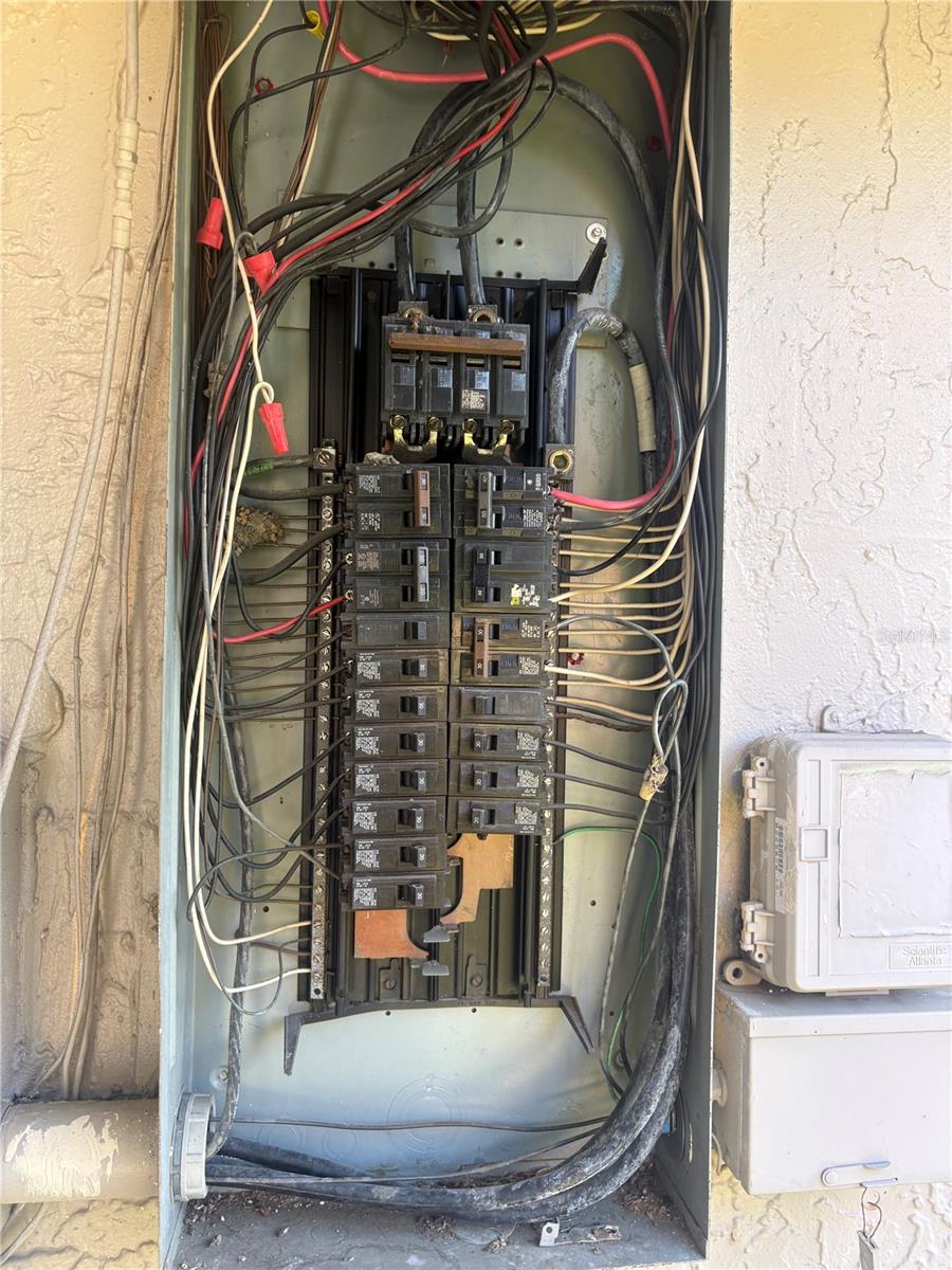 ORANGEWOOD COMMUNITY - Residential