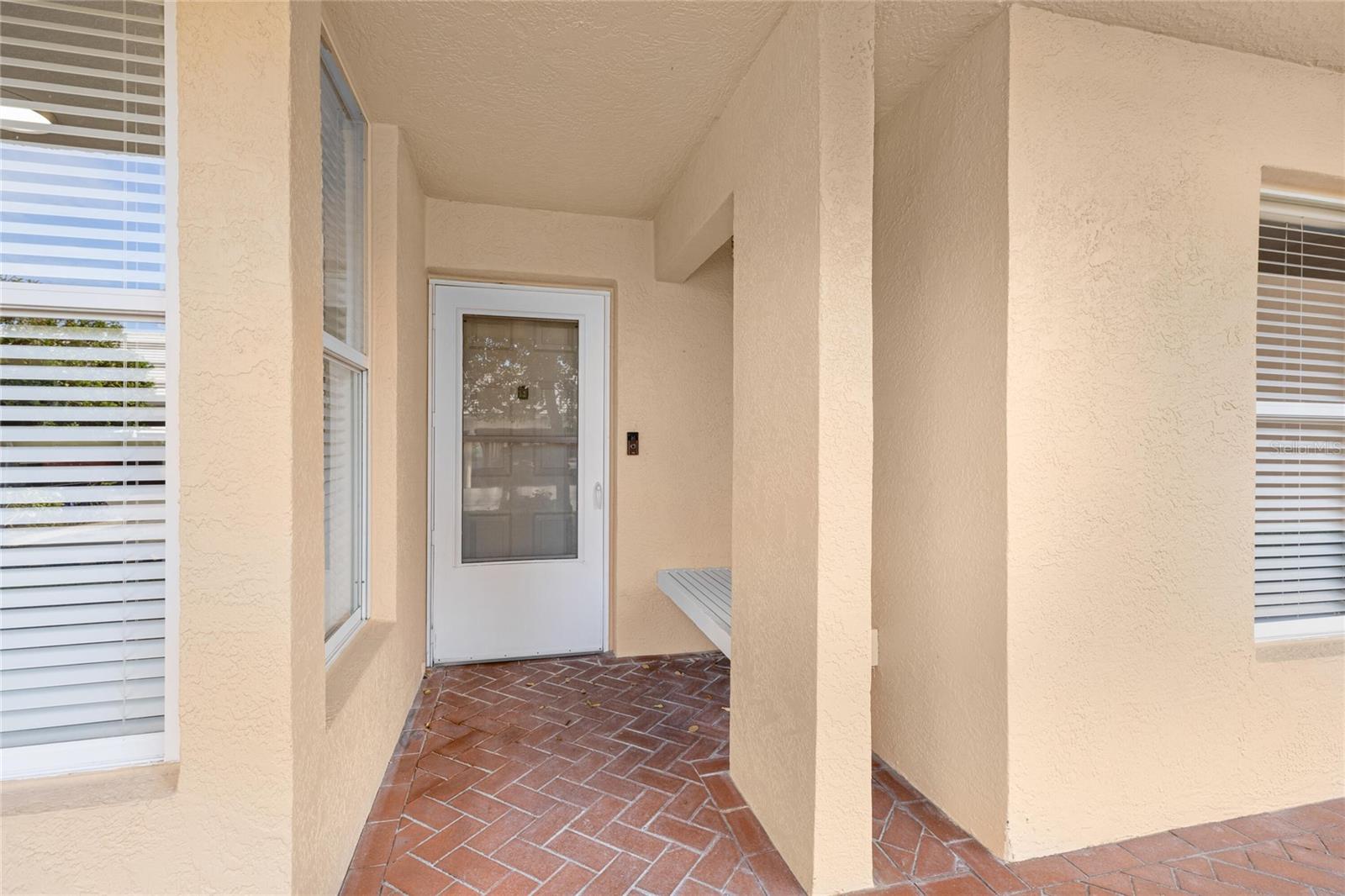 4550 PINEBROOK 106