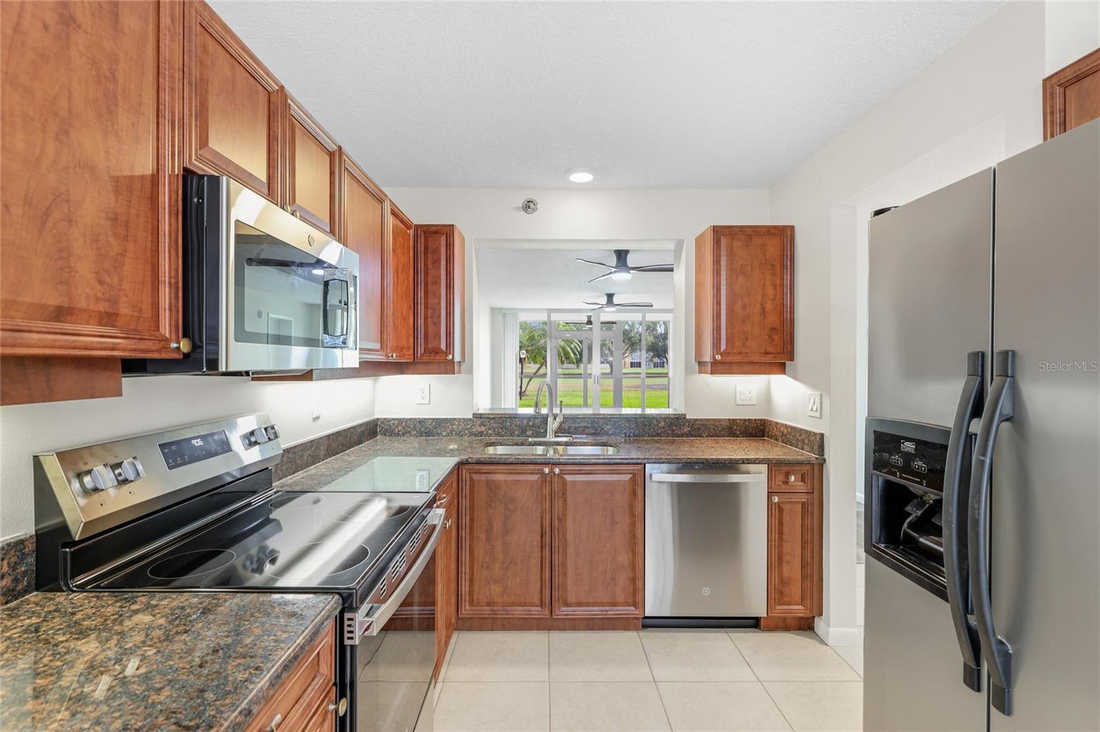 4550 PINEBROOK 106