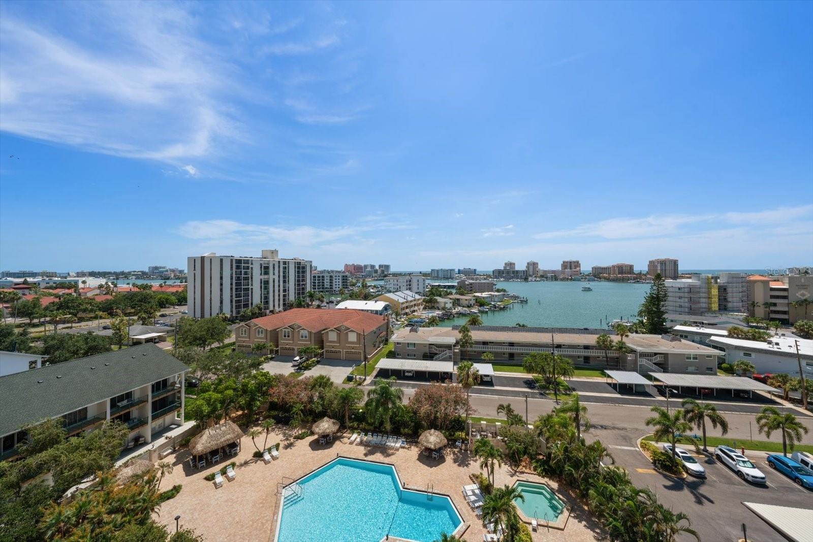 400 ISLAND WAY 904