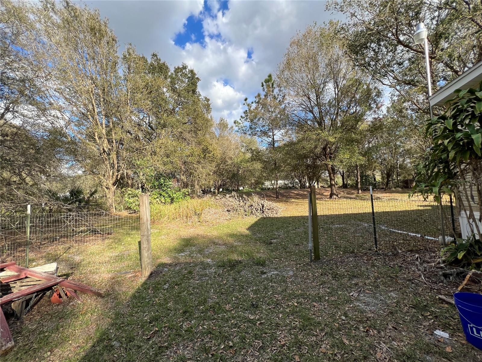 LAKE WALES ESTATES - Residential