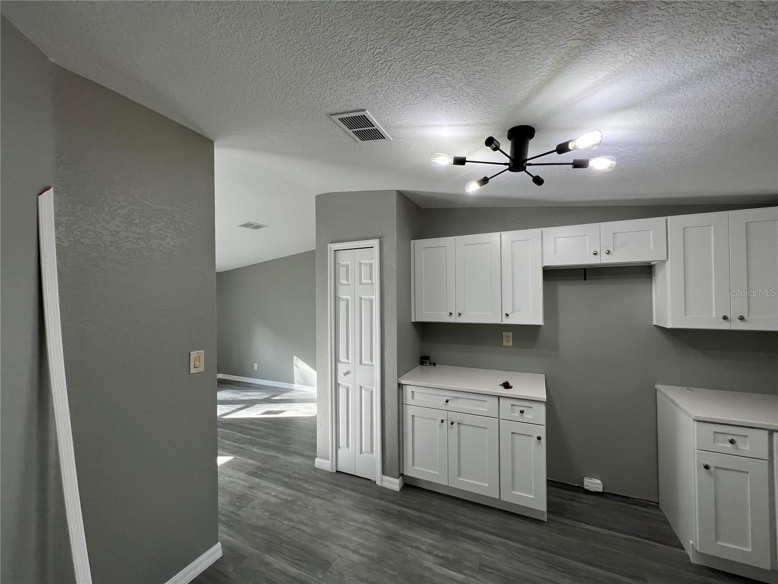 LAKE WALES ESTATES - Residential