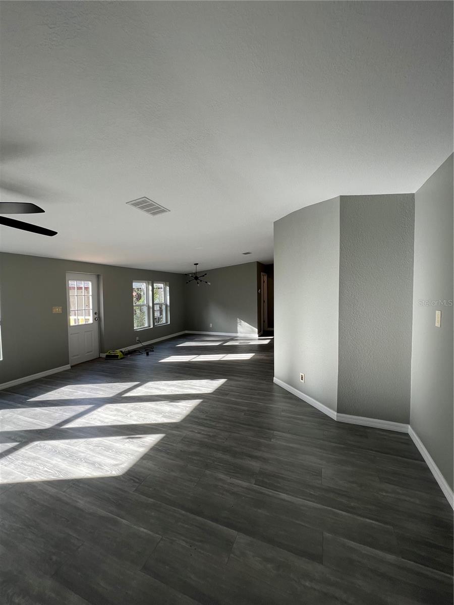 LAKE WALES ESTATES - Residential