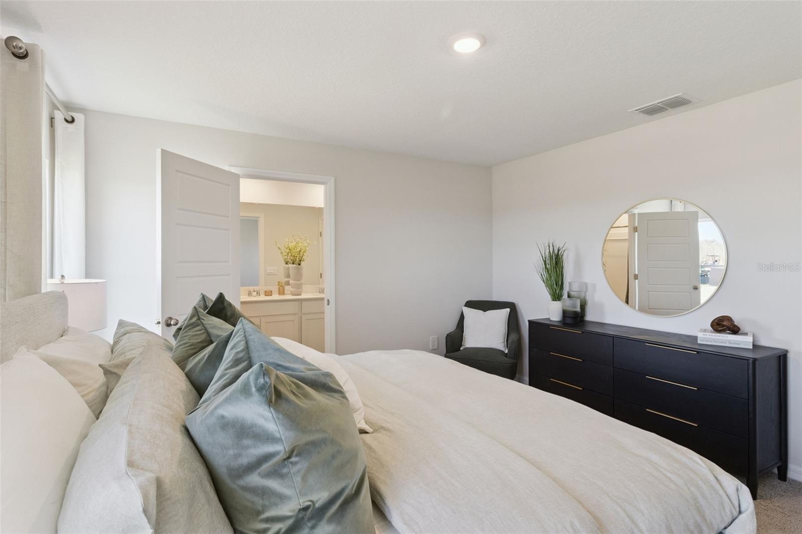 MAGNOLIA POINTE - Residential