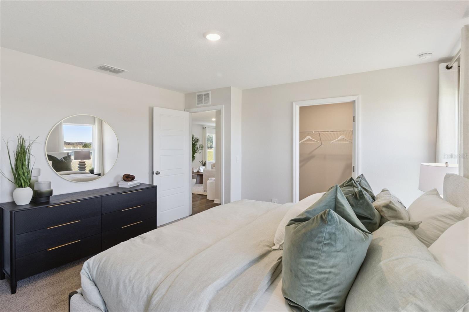 MAGNOLIA POINTE - Residential