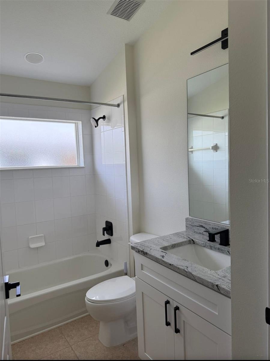 LAKESIDE PLANTATION REP 03 - Residential Lease