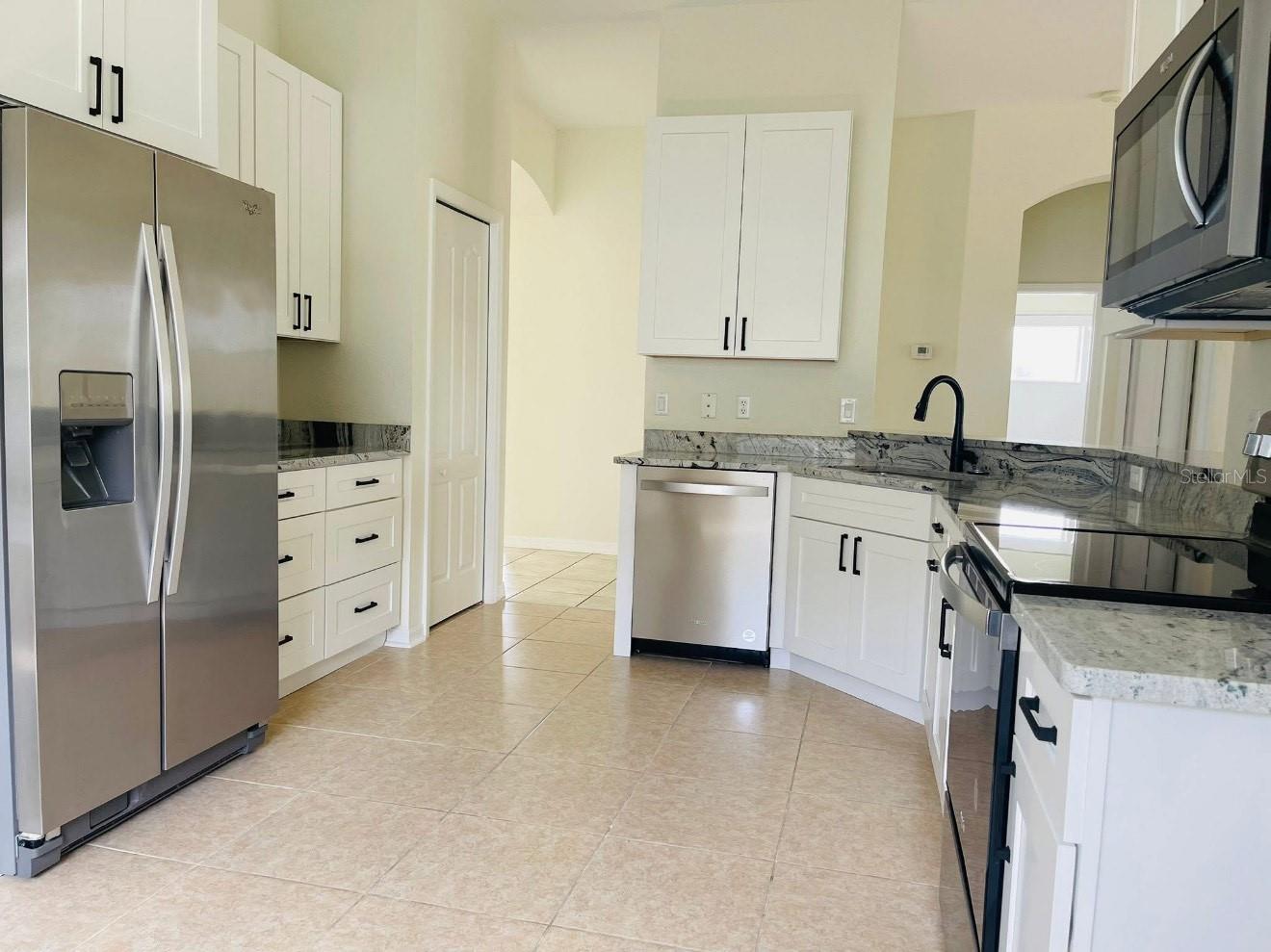 LAKESIDE PLANTATION REP 03 - Residential Lease
