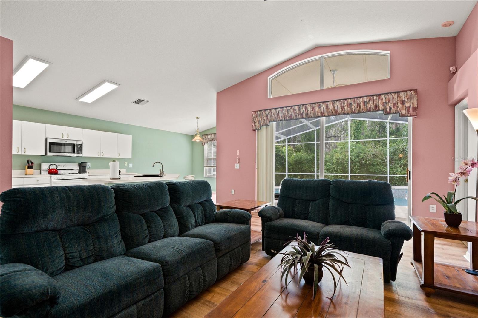 MEADOW POINTE PRCL 18 UNIT 01 & 03 - Residential