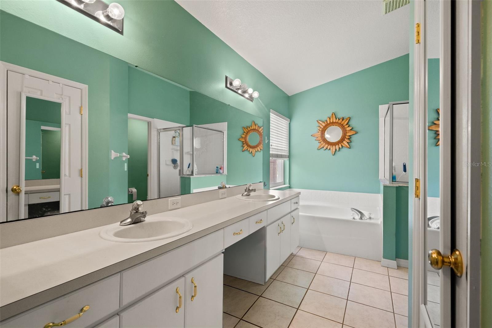 MEADOW POINTE PRCL 18 UNIT 01 & 03 - Residential