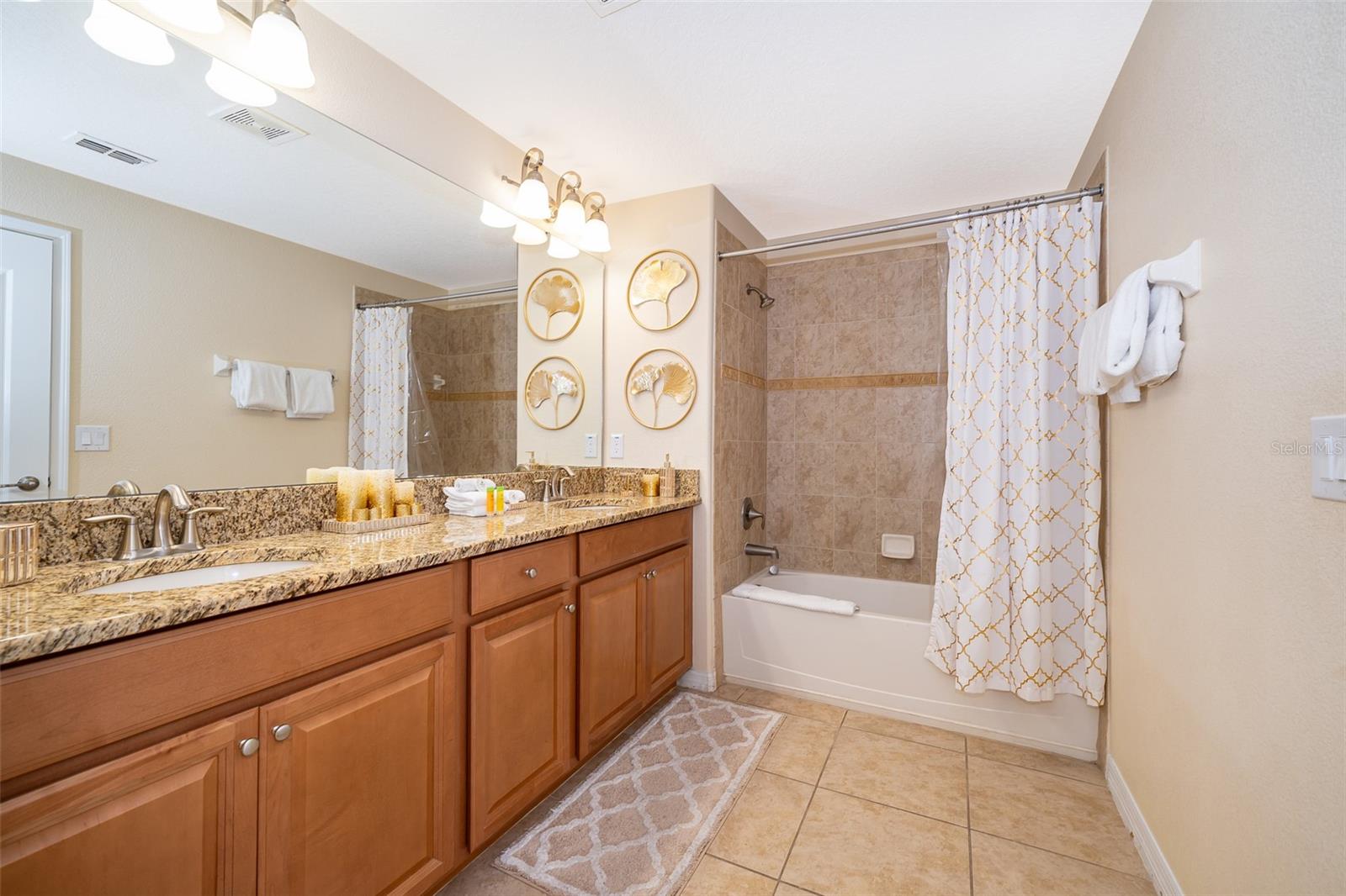 PARADISE PALMS RESORT PH 2 - Residential