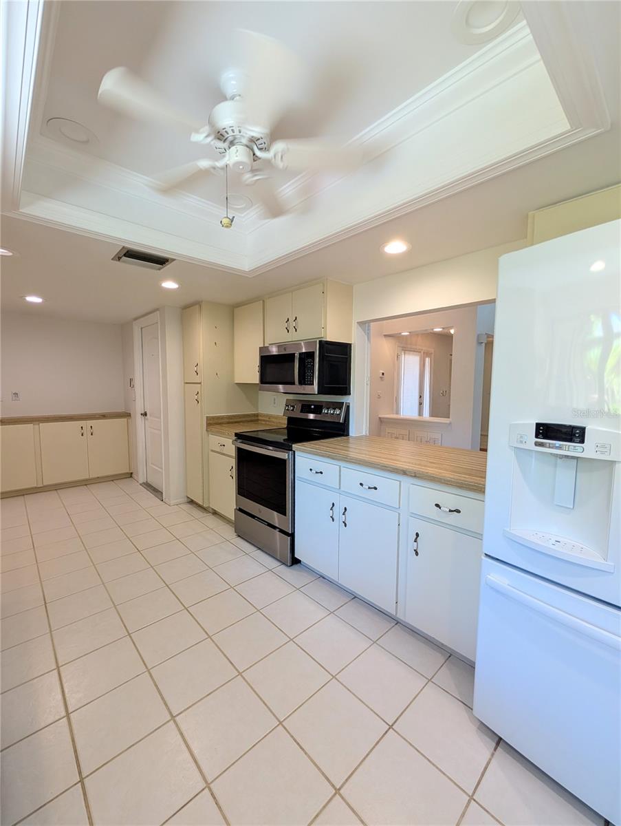 THE OAKS PH 4 - Residential