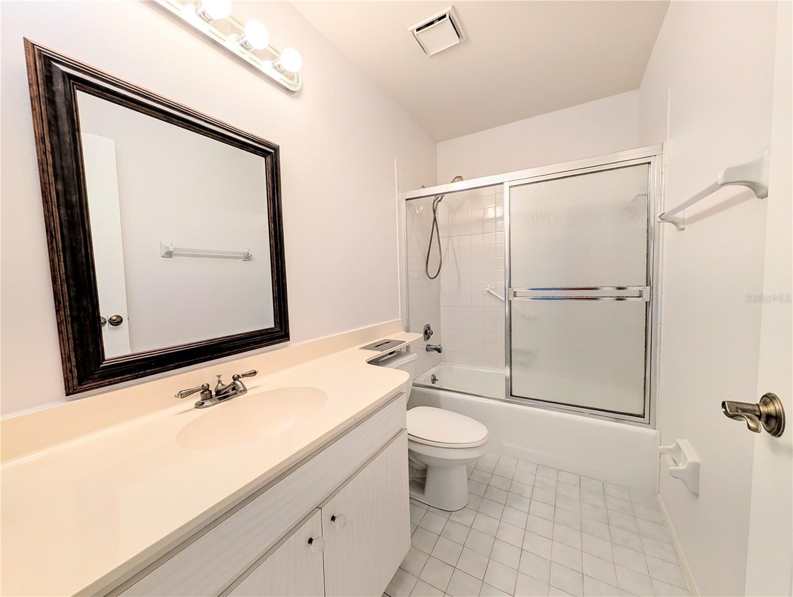 THE OAKS PH 4 - Residential