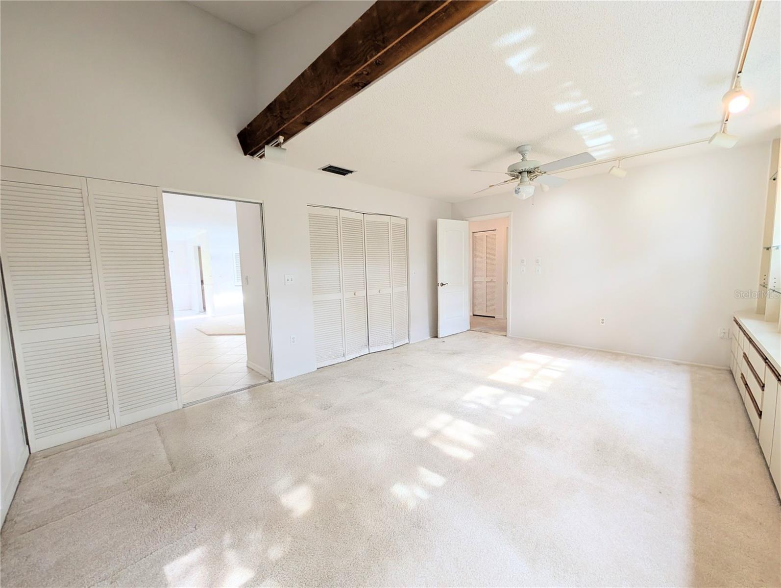 THE OAKS PH 4 - Residential