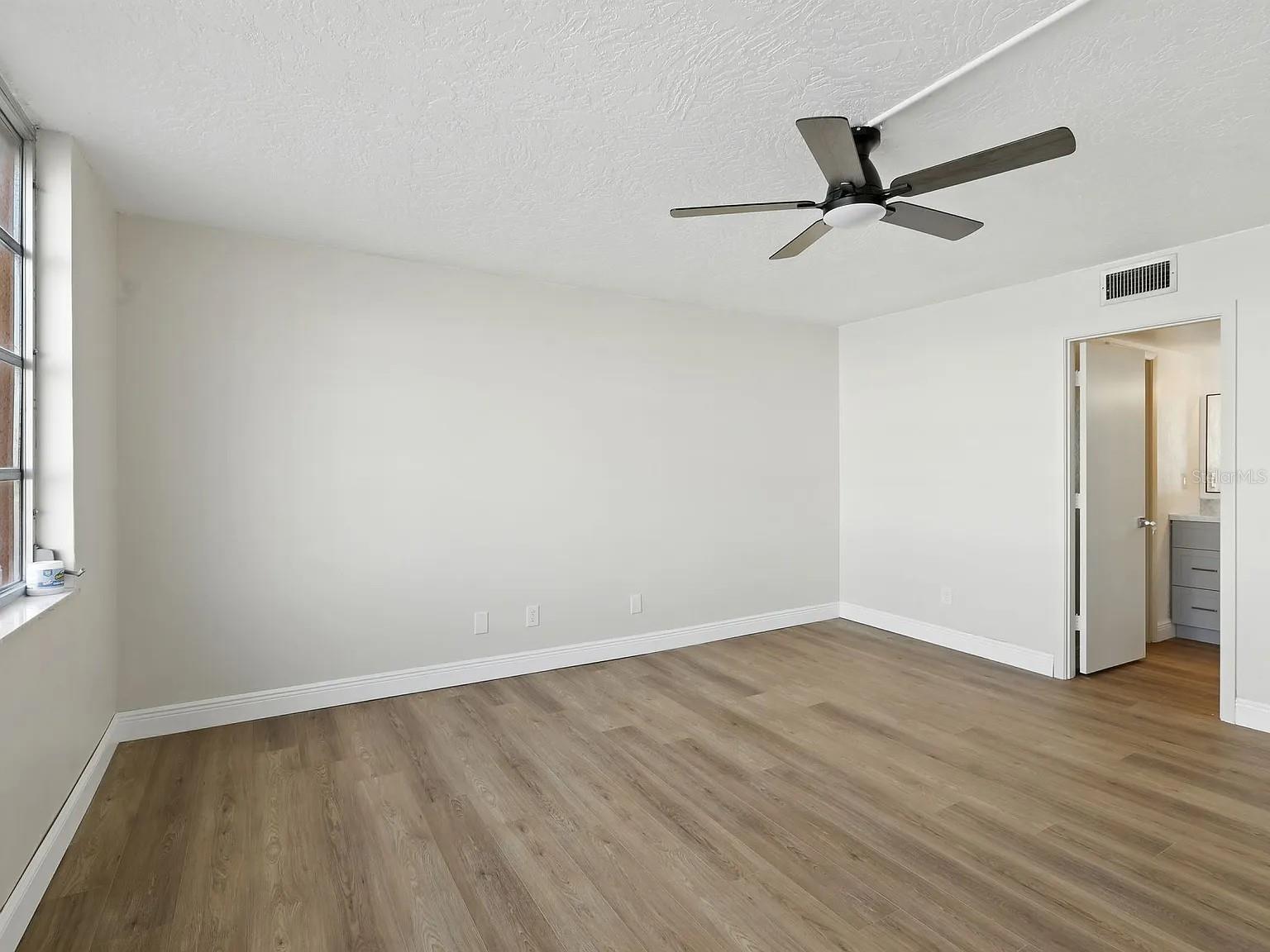 BAY ISLAND GROUP 9 - Residential Lease