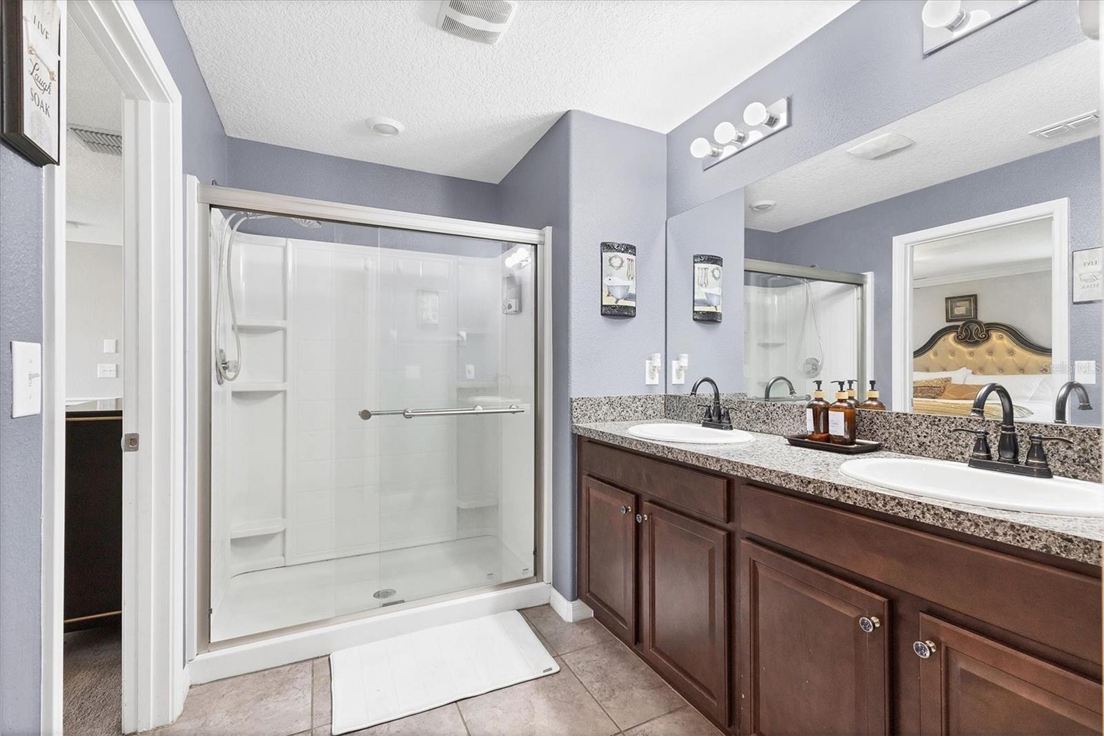 SUNSHINE VILLAGE PH 1A-1/1 - Residential Lease