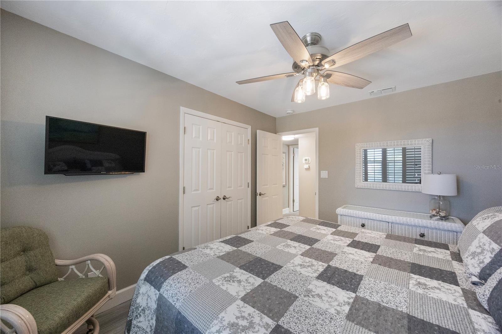 LONGBOAT HARBOUR - Residential