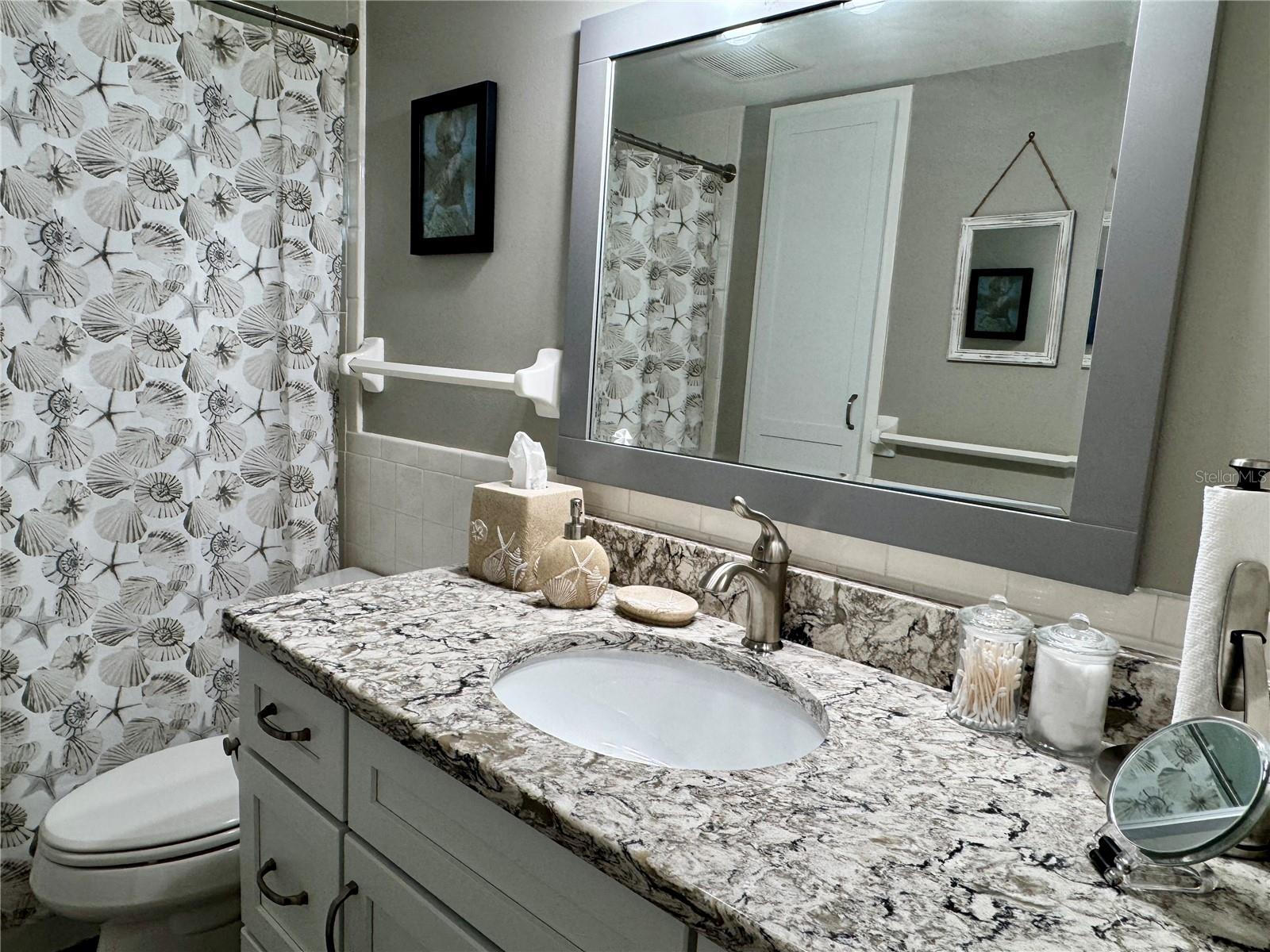 LONGBOAT HARBOUR - Residential