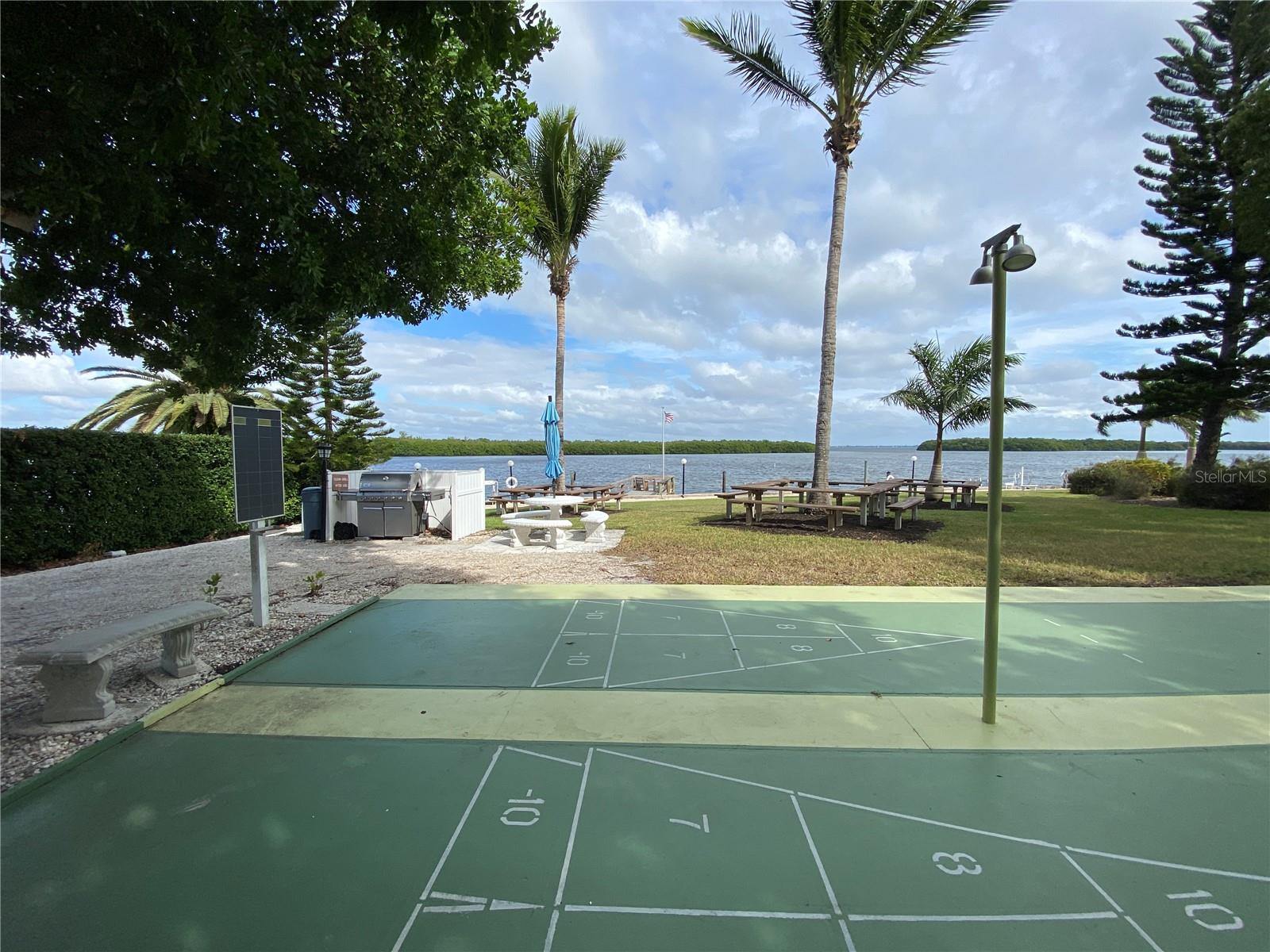 LONGBOAT HARBOUR - Residential