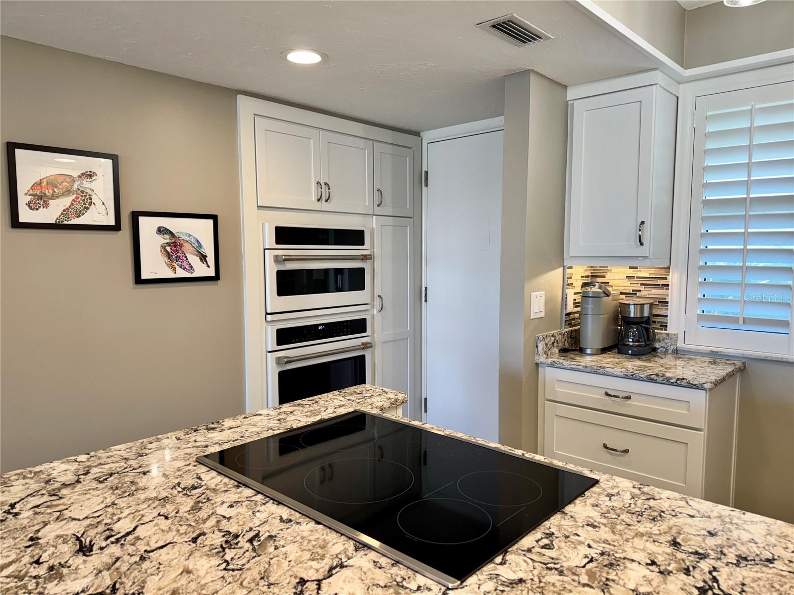 LONGBOAT HARBOUR - Residential