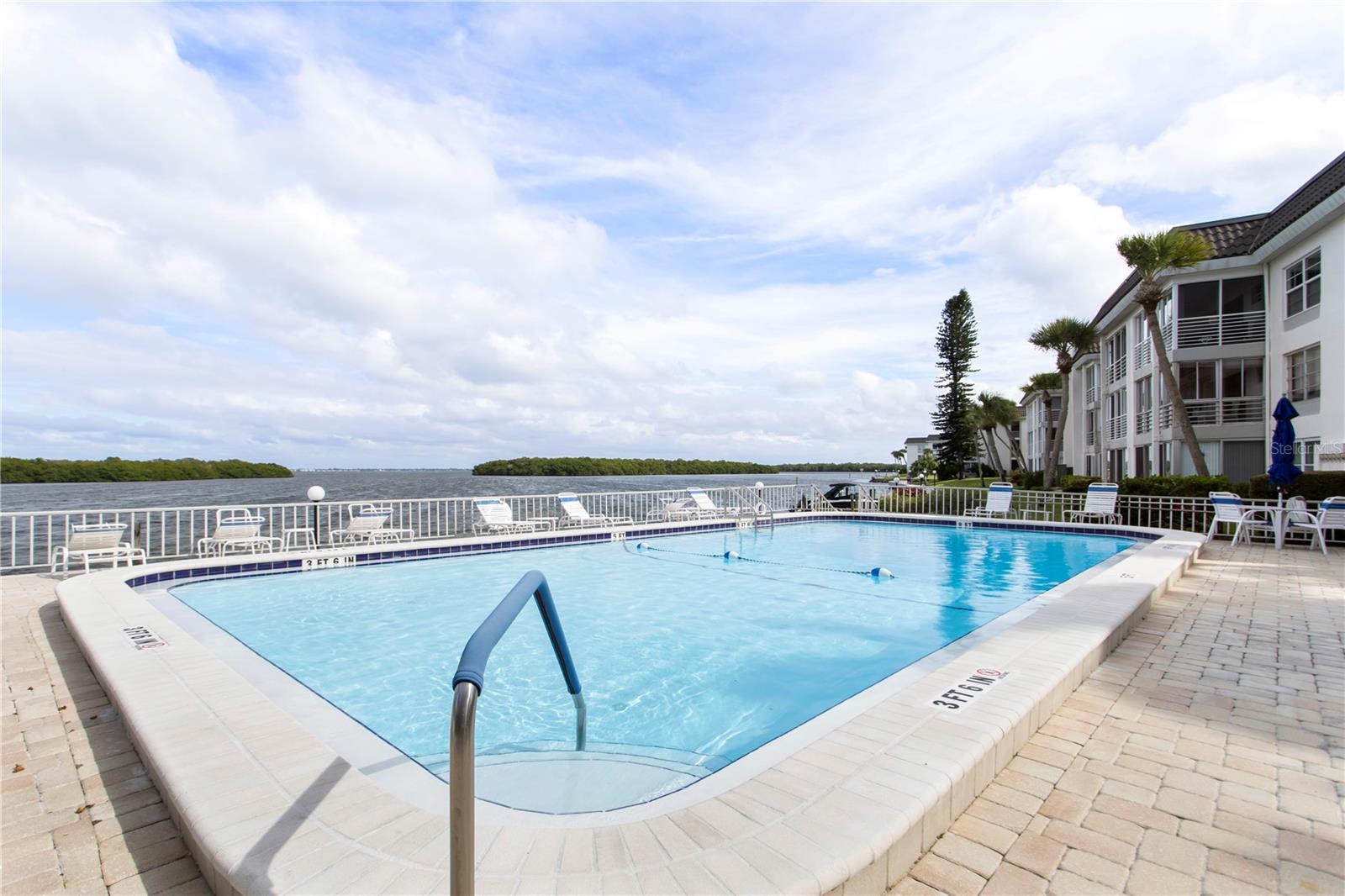 LONGBOAT HARBOUR - Residential