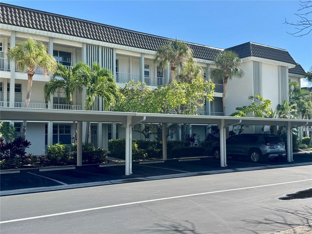 Photo of 4350 Chatham Drive #307, Longboat Key, FL 34228 (MLS # A4659070)