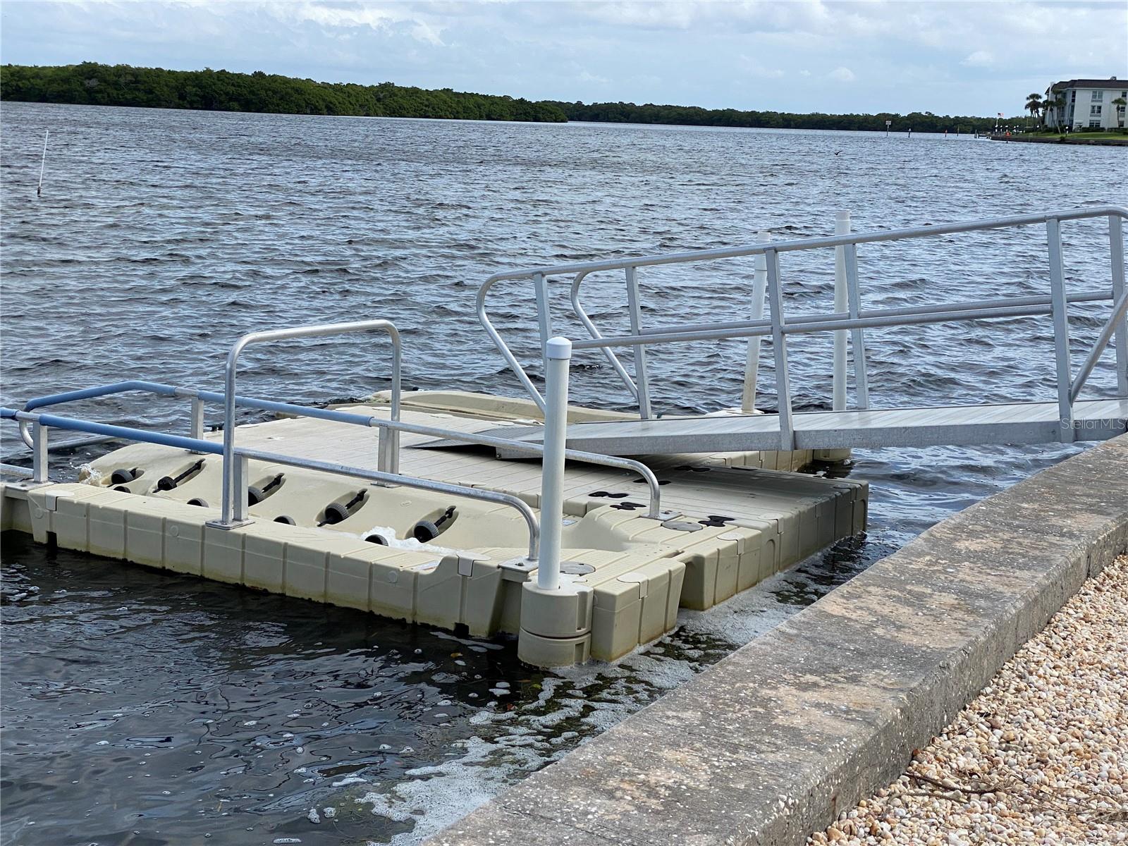 LONGBOAT HARBOUR - Residential