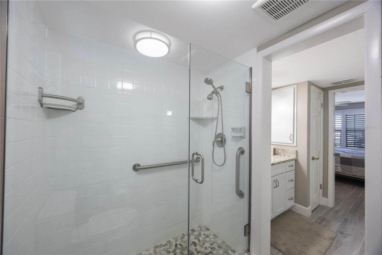 LONGBOAT HARBOUR - Residential