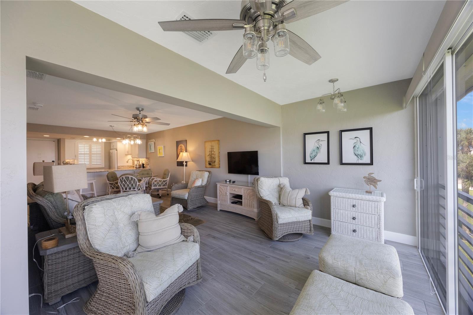 LONGBOAT HARBOUR - Residential