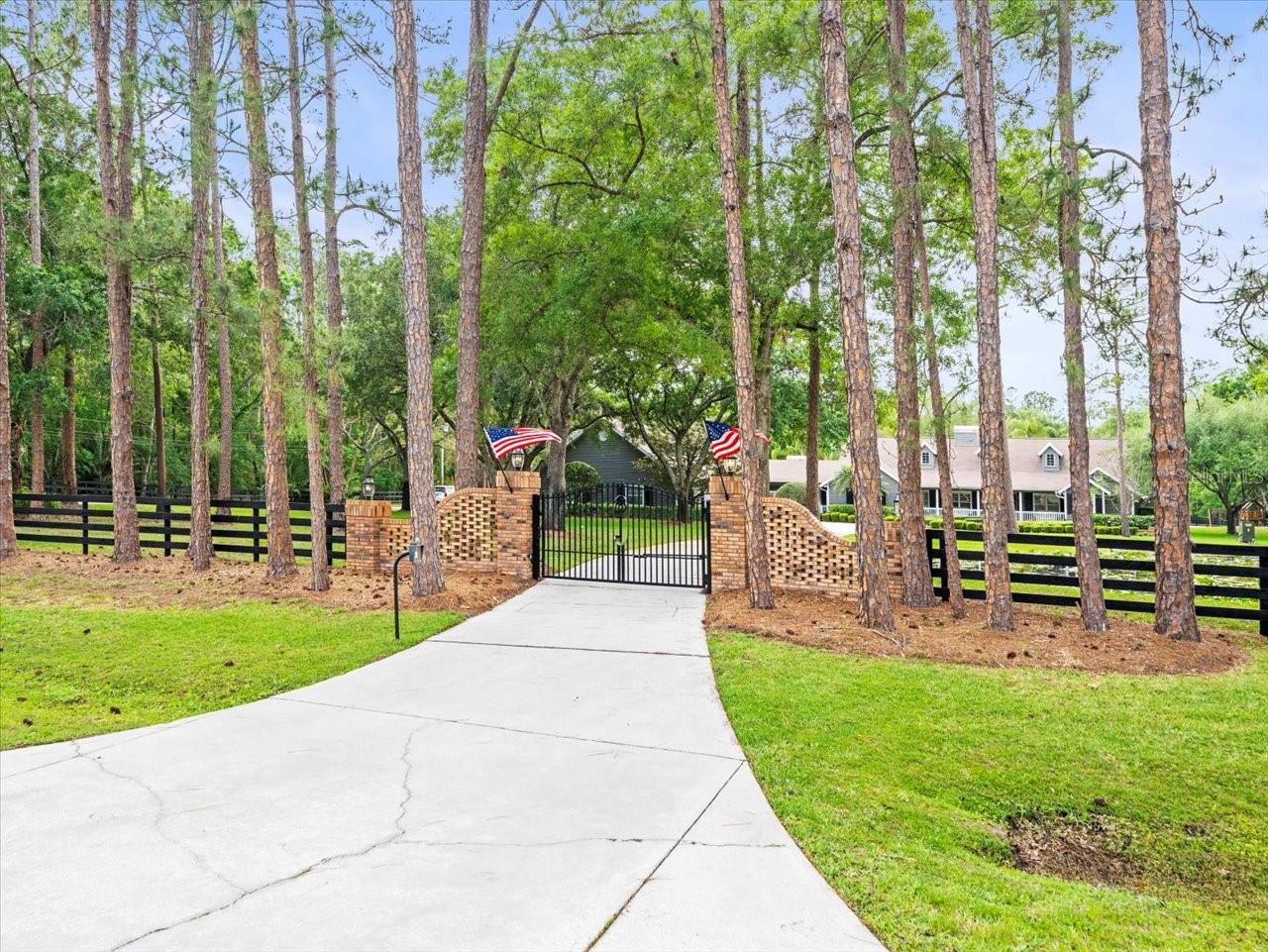 876 RANCH ROAD