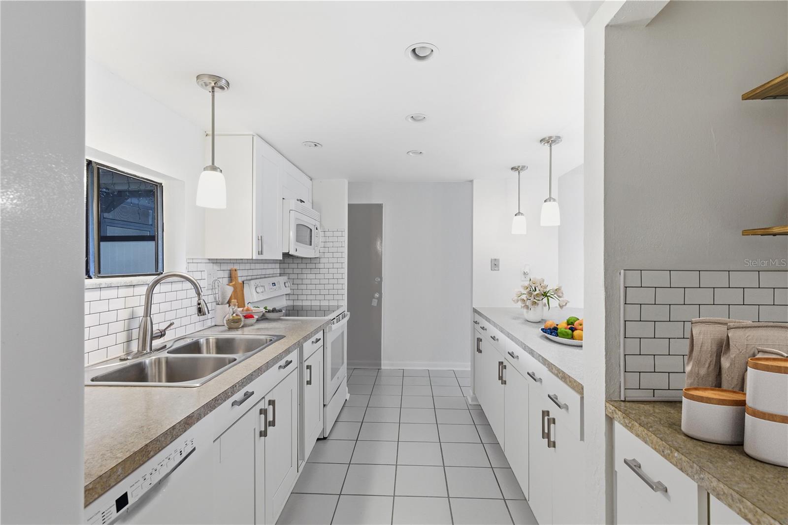 MEADOWOOD CONDO VILLAGE - Residential