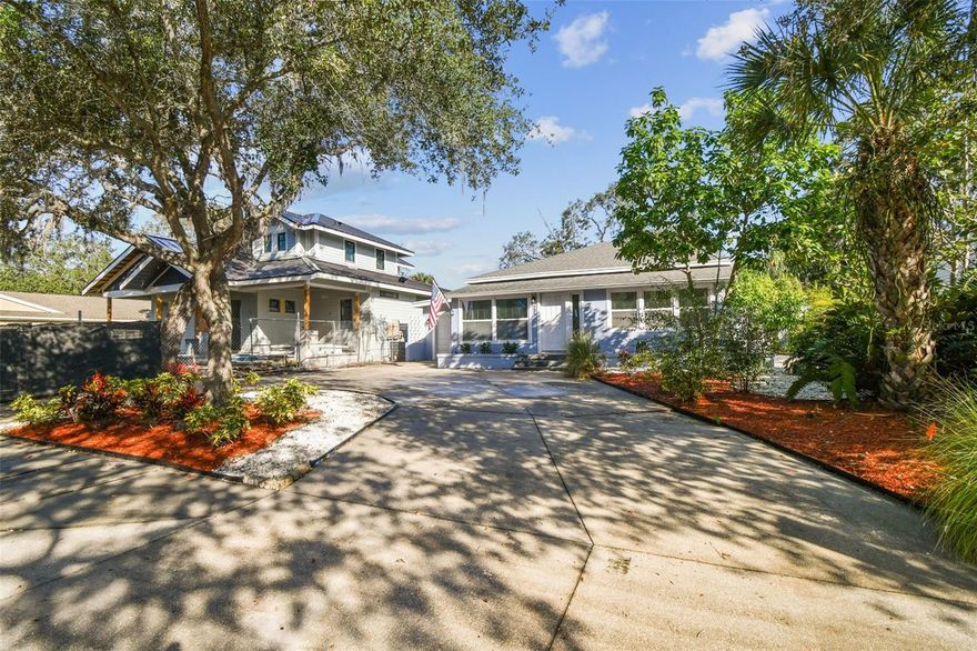 Wonderful 1900 built Safety Harbor bungalow.