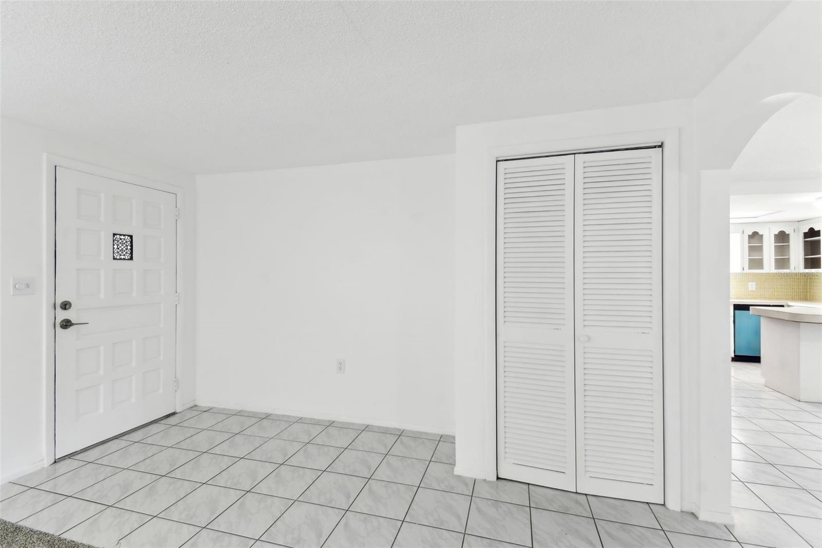 1629 DARTMOUTH DRIVE
