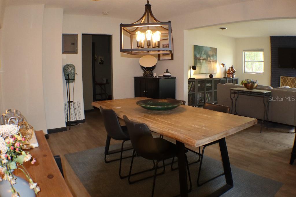 6036 DOGWOOD DRIVE
