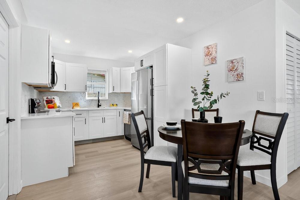 FLORAL VILLA ESTATES REP - Residential