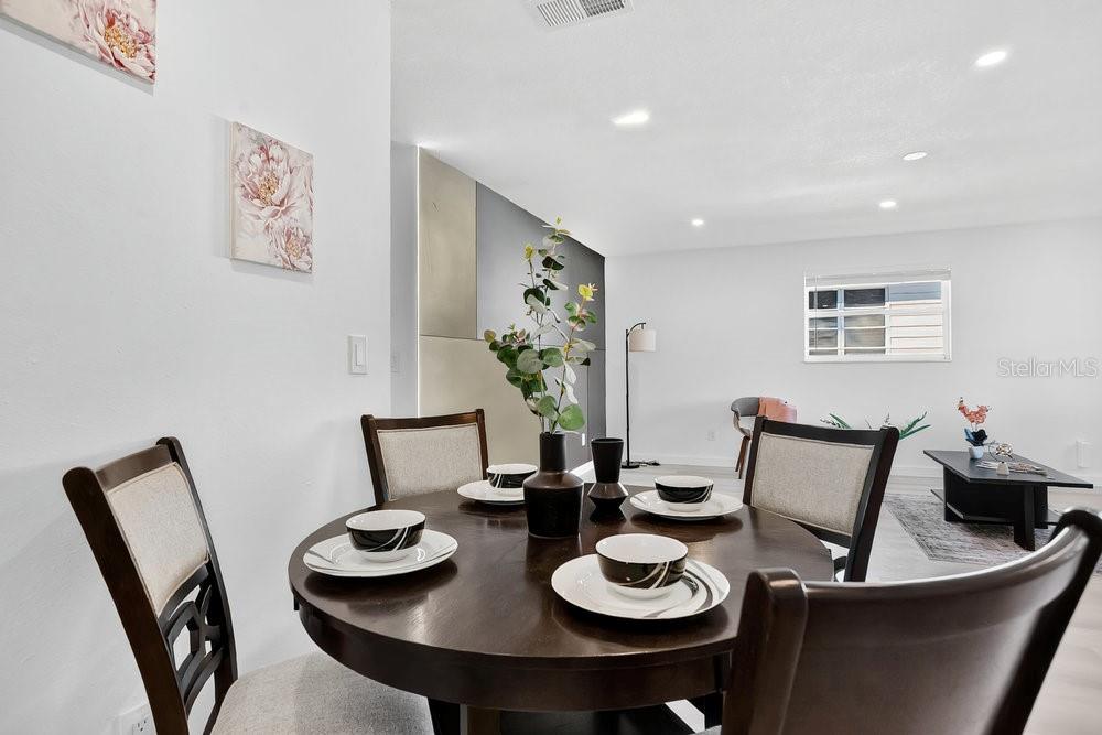 FLORAL VILLA ESTATES REP - Residential