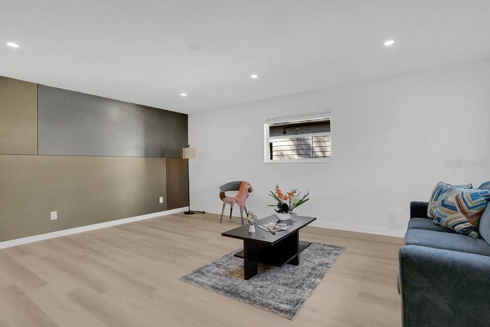 FLORAL VILLA ESTATES REP - Residential