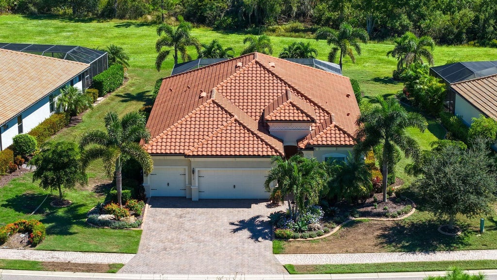Photo of 16218 Castle Park Terrace, Lakewood Ranch, FL 34202 (MLS # A4709570)