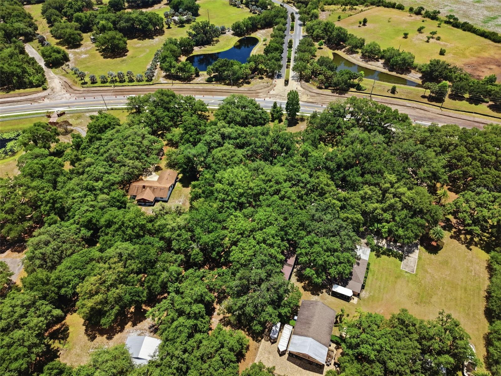 4275 BOGGY CREEK ROAD