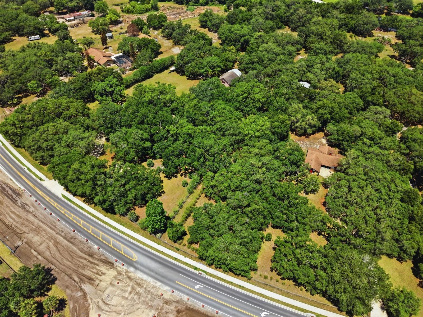 4275 BOGGY CREEK ROAD