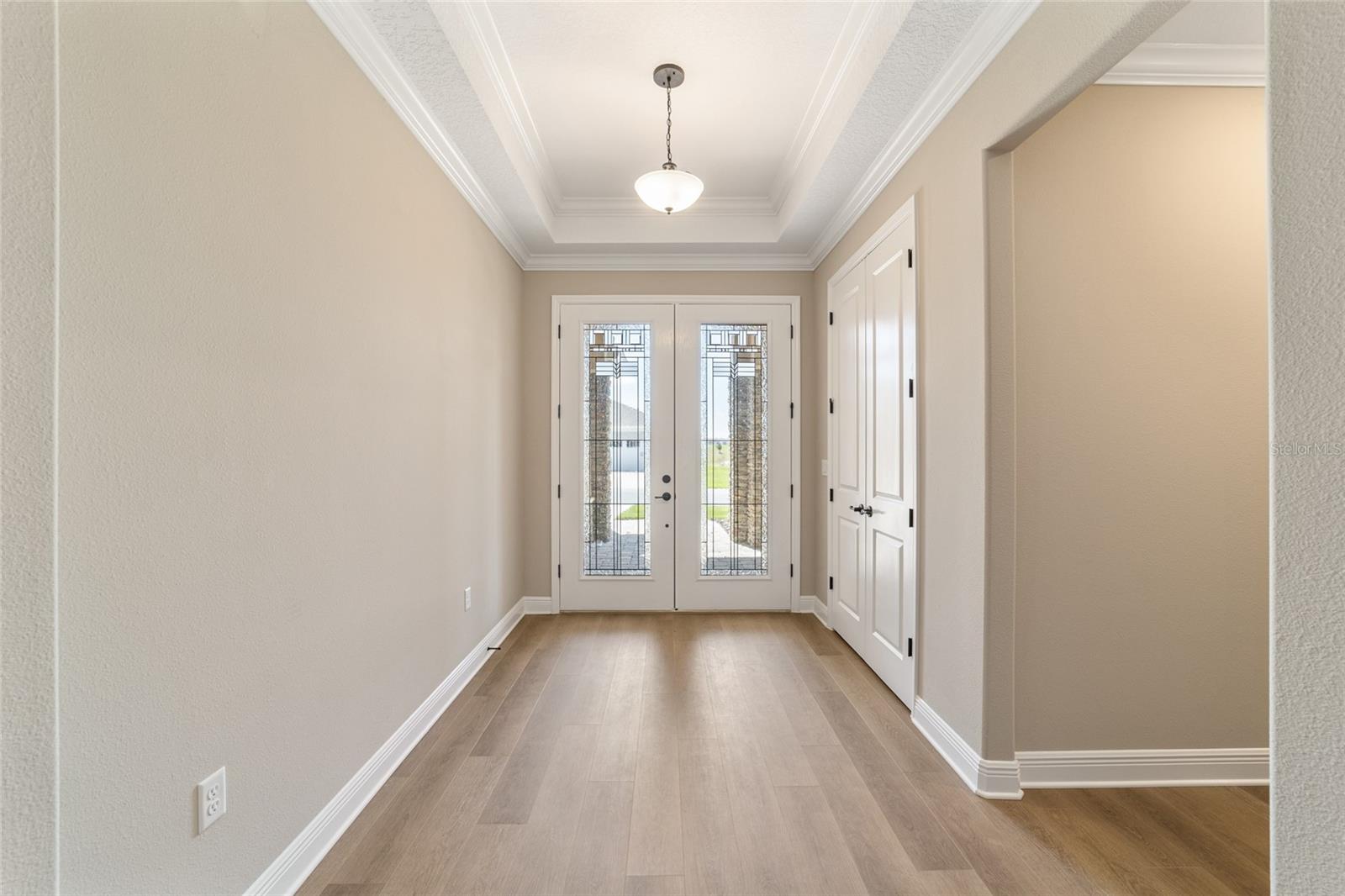 ON TOP OF THE WORLD - Residential