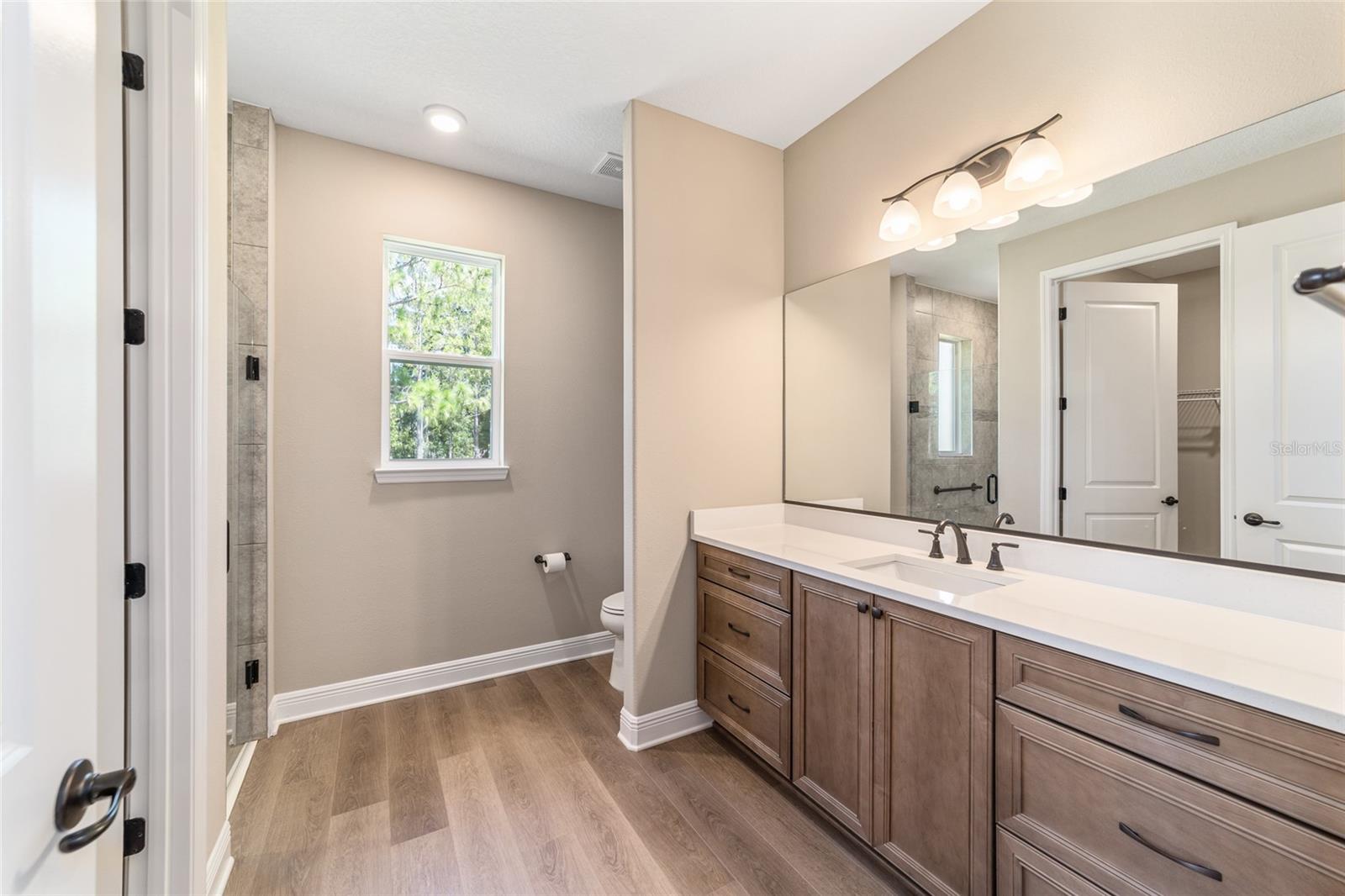 ON TOP OF THE WORLD - Residential