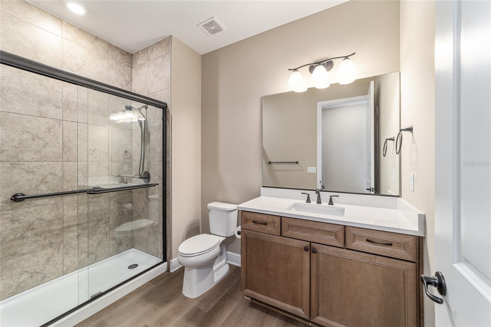 ON TOP OF THE WORLD - Residential