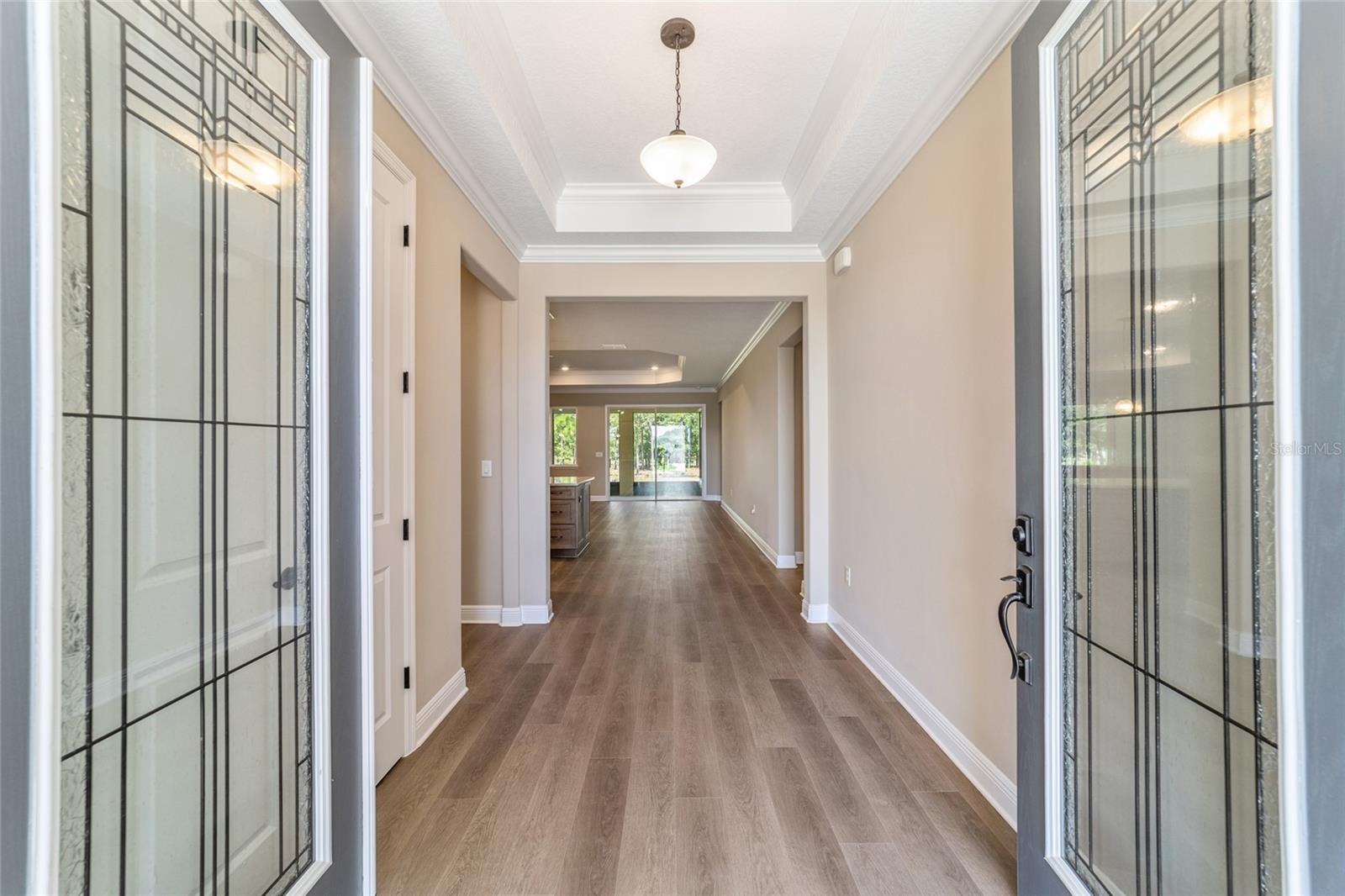 ON TOP OF THE WORLD - Residential