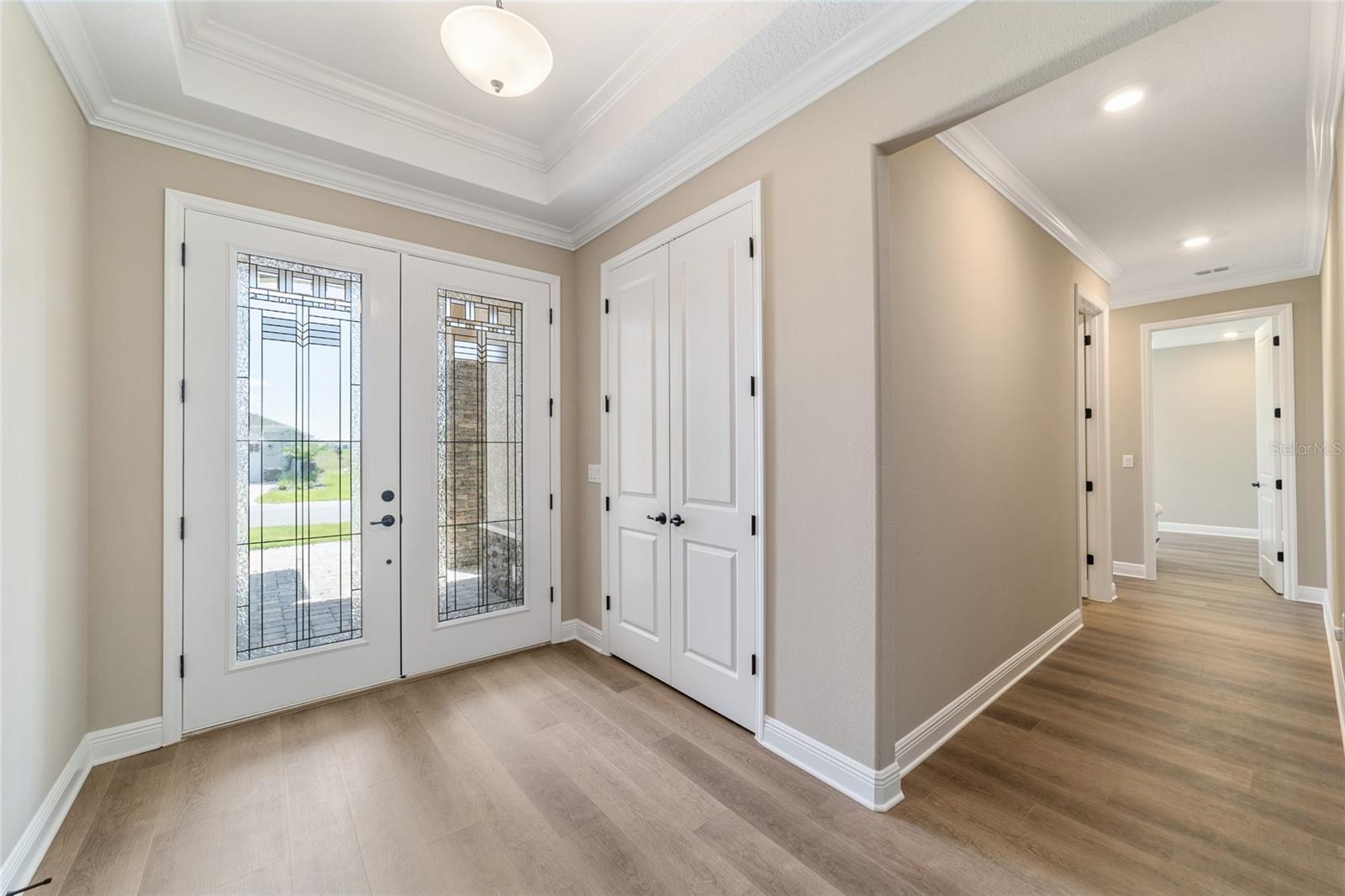 ON TOP OF THE WORLD - Residential