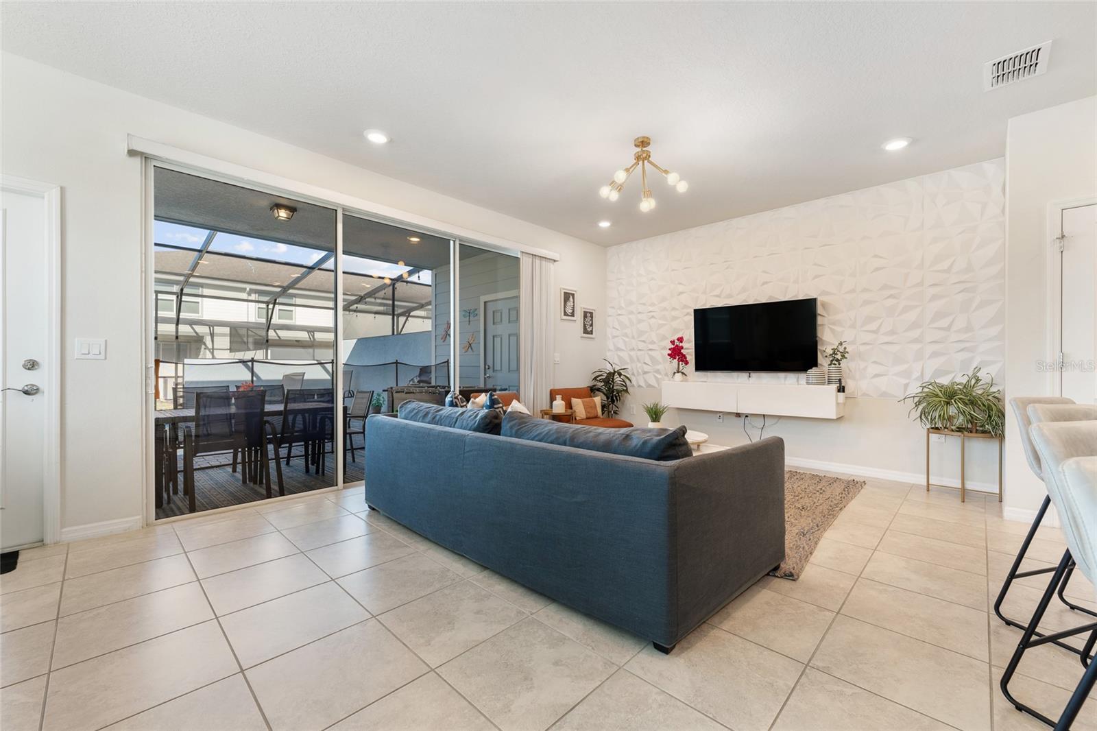 WINDSOR ISLAND RESIDENCE PH 2B - Residential