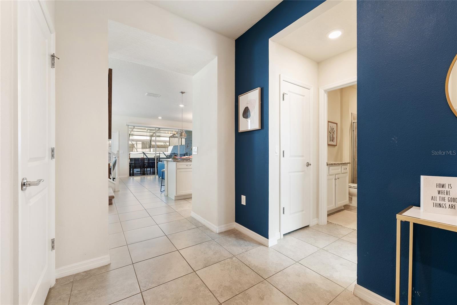 WINDSOR ISLAND RESIDENCE PH 2B - Residential