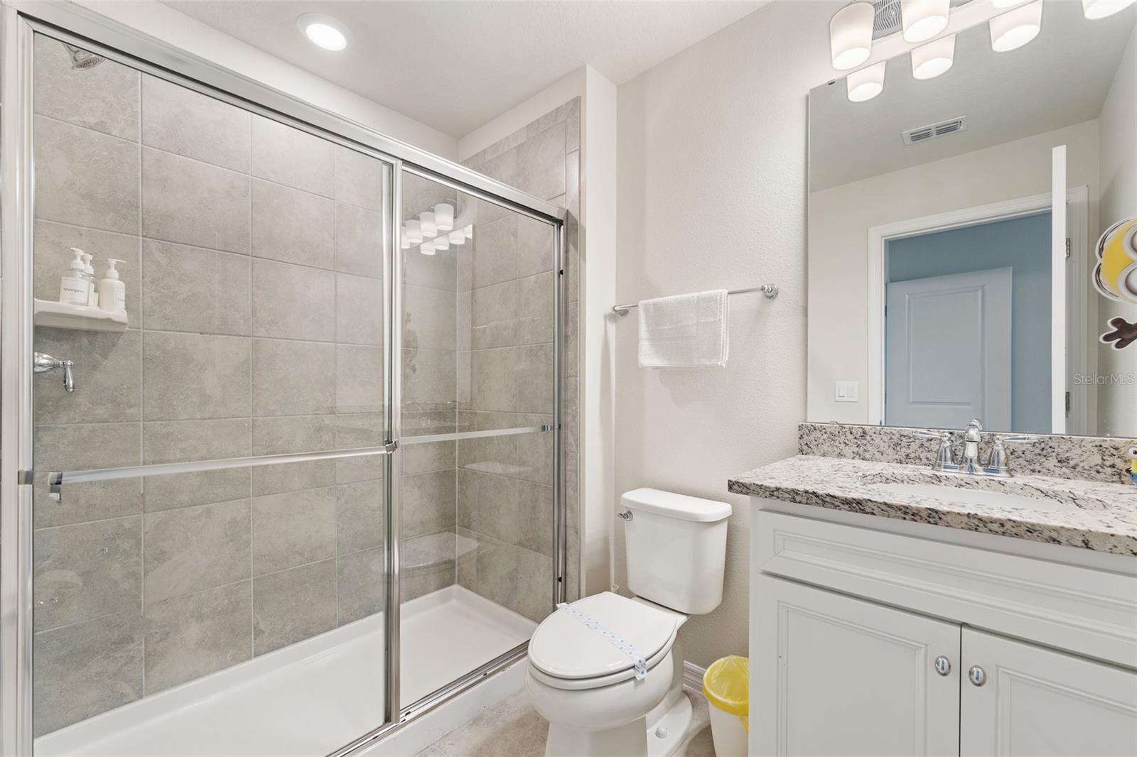 WINDSOR ISLAND RESIDENCE PH 2B - Residential